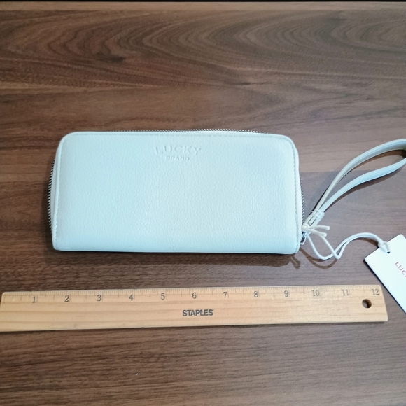 Lucky Brand Cream Wristlet Wallet - Picture 1 of 6